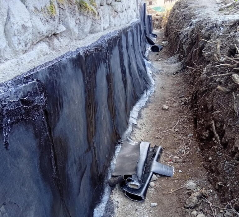 Travaux d'étanchéité de murs enterrés